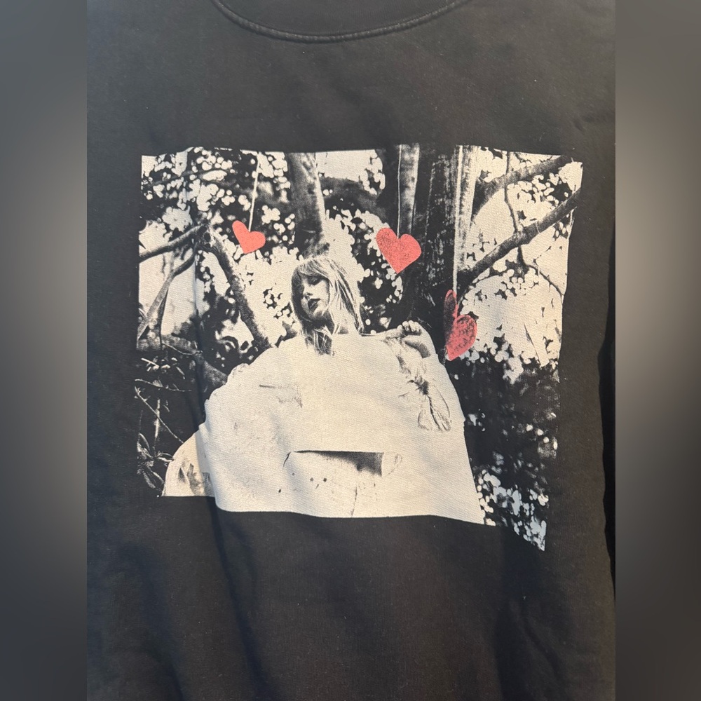 Taylor Swift Sweatshirt
